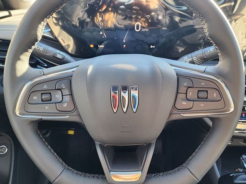 New 2026 Buick Envista Avenir image 19