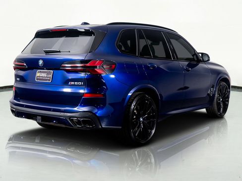 Used 2025 BMW X5 M60i w/ Premium Essential Package image 10