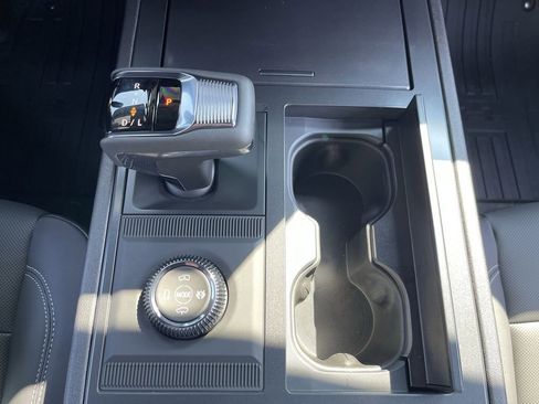 New 2026 GMC Hummer EV SUV image 16