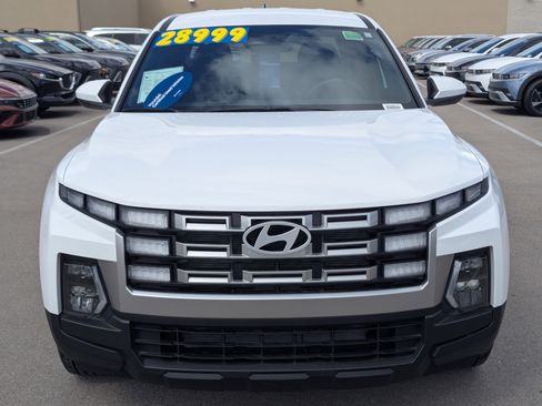 Certified 2025 Hyundai Santa Cruz SE image 6