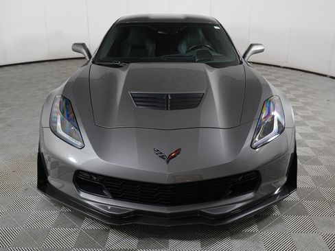 Used 2016 Chevrolet Corvette Z06 w/ 3LZ Preferred Equipment Group RWD image 2