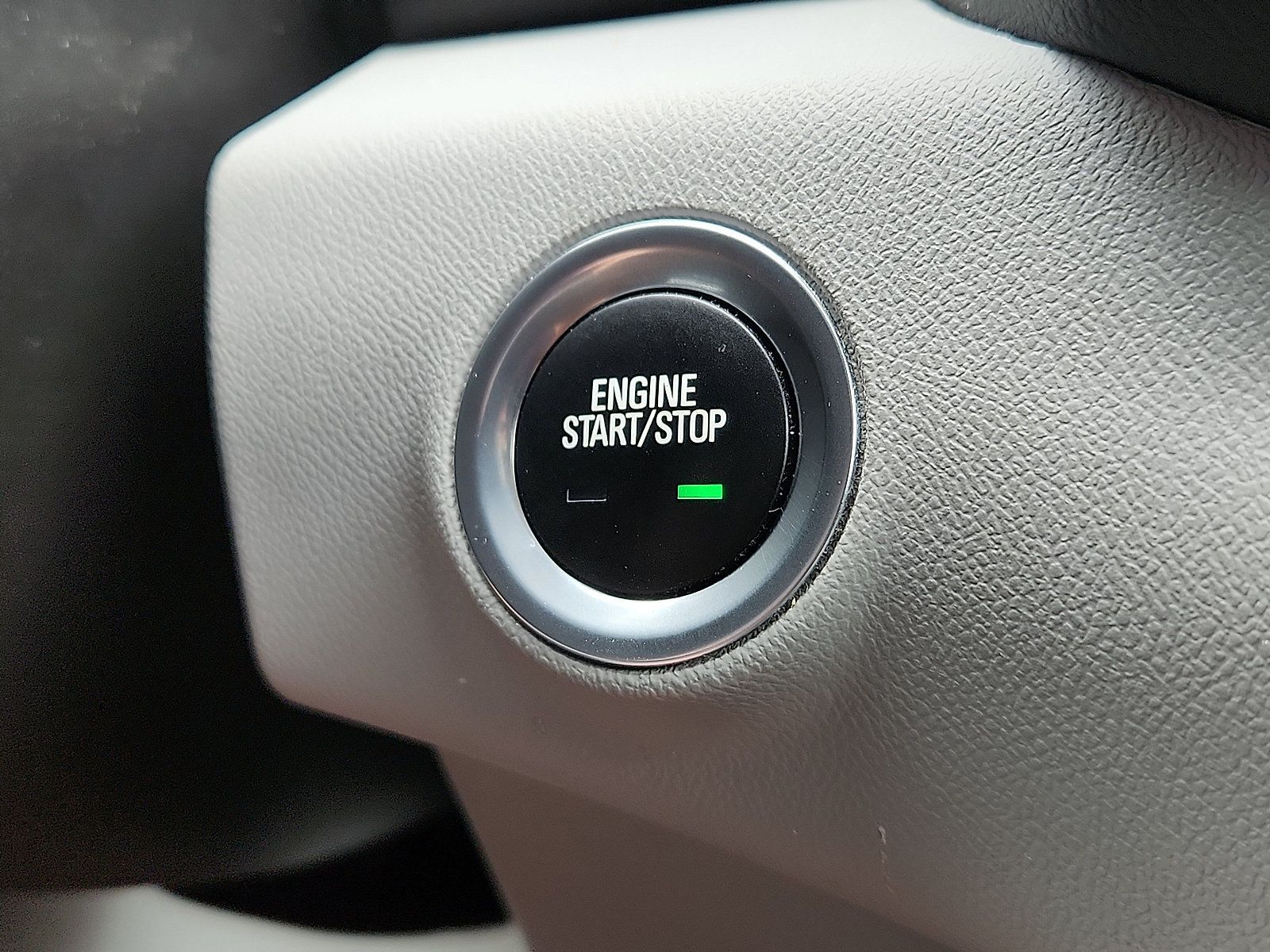 Used 2023 GMC Terrain SLT w/ Tech Package FWD image 23