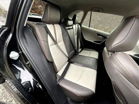 Used 2019 Toyota RAV4 Adventure image 23