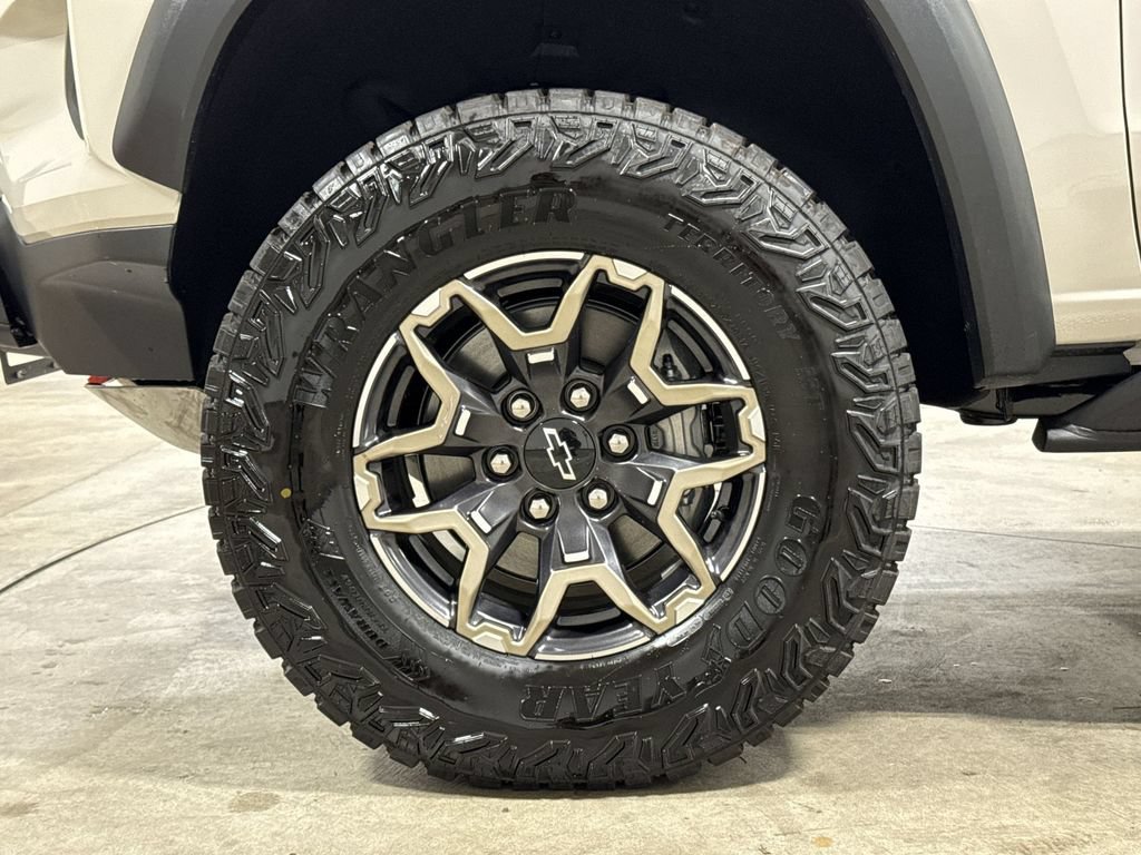 New 2026 Chevrolet Colorado ZR2 w/ Off-Road Front Bumper Package AWD/4WD image 28