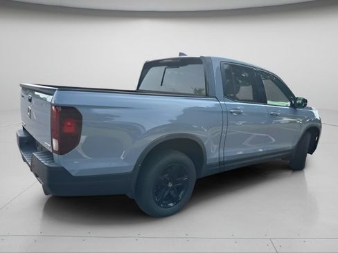 Used 2023 Honda Ridgeline Black Edition image 6