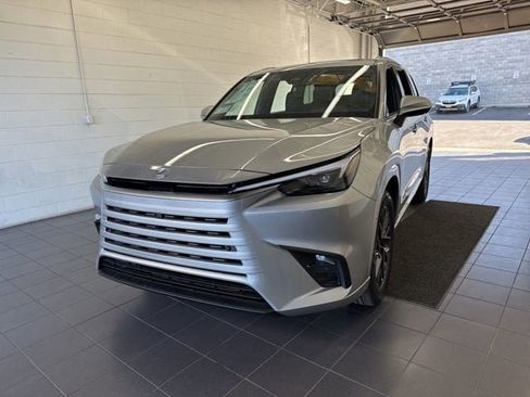 New 2026 Lexus TX 350 AWD image 3