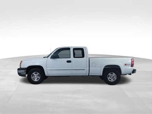Used 2003 Chevrolet Silverado 1500 LS w/ Off-Road Package AWD/4WD image 9