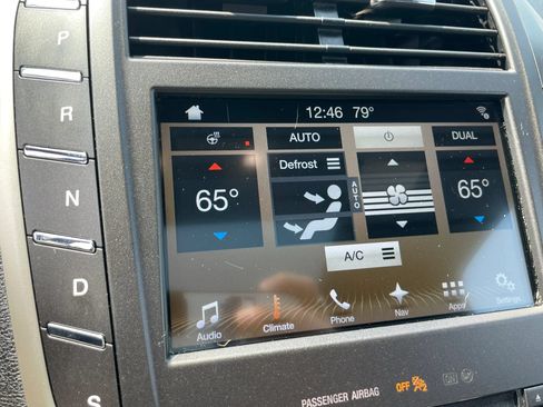 Used 2017 Lincoln MKC Reserve w/ Lincoln MKC Climate Package AWD/4WD image 29
