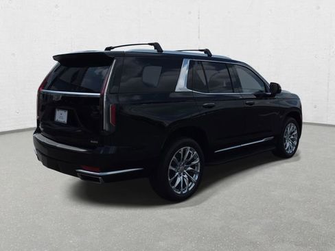 Used 2022 Cadillac Escalade Premium Luxury w/ LPO, Radiant Package AWD/4WD image 5