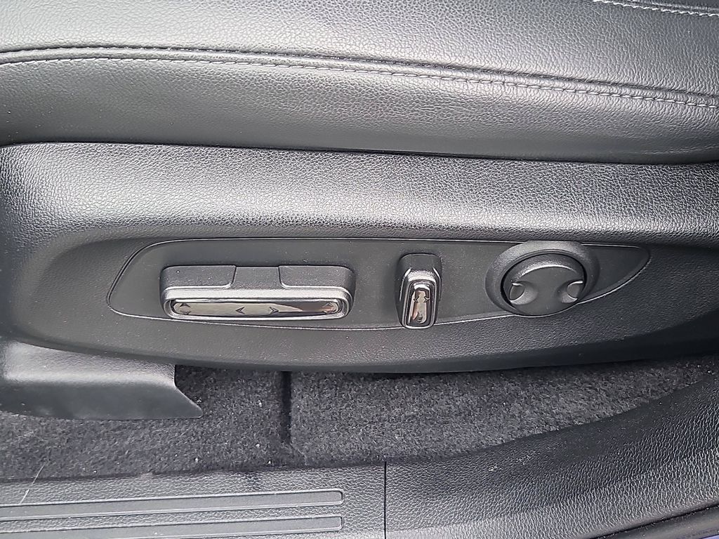 Used 2024 Honda CR-V EX-L image 21