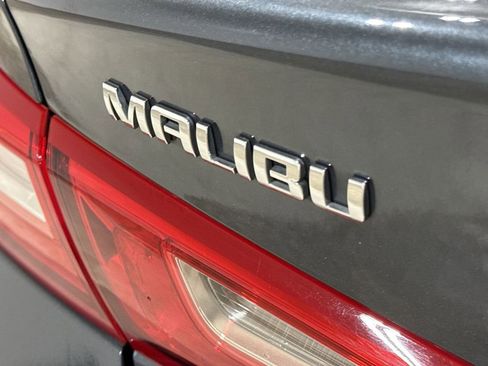 Used 2020 Chevrolet Malibu LS FWD image 25