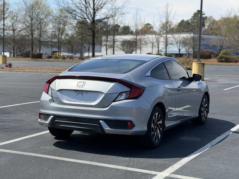 Used 2018 Honda Civic LX image 7