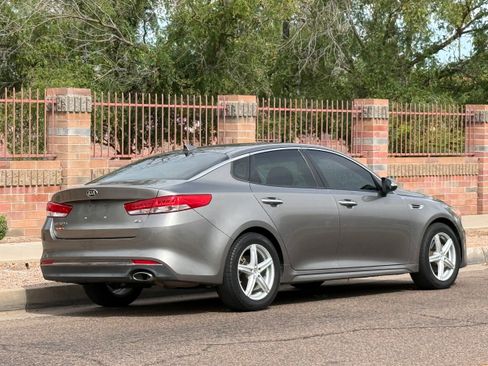 Used 2016 Kia Optima EX image 10