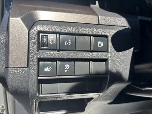 Used 2025 Toyota 4Runner SR5 AWD/4WD image 19