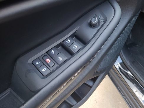 Used 2023 Jeep Grand Cherokee L Laredo RWD image 19