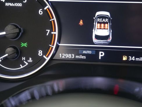 Used 2023 Nissan Rogue SV AWD/4WD image 18