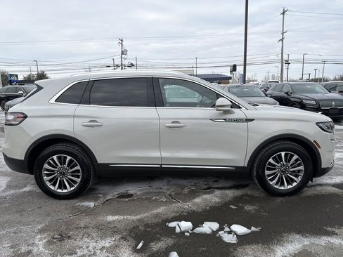 Certified 2022 Lincoln Nautilus Reserve w/ Luxury Package image 6