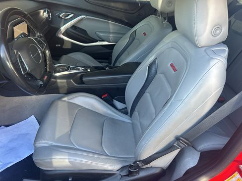 Used 2019 Chevrolet Camaro SS image 12