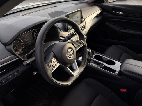 Certified 2024 Nissan Altima 2.5 SV image 14