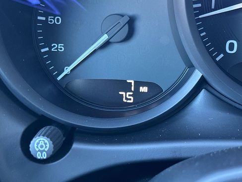 New 2026 Porsche Macan Turbo image 33