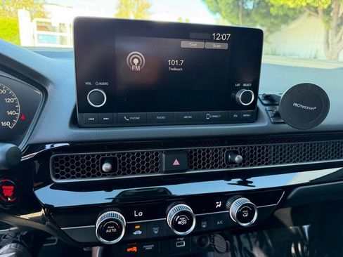 Used 2024 Honda Civic Sport image 23