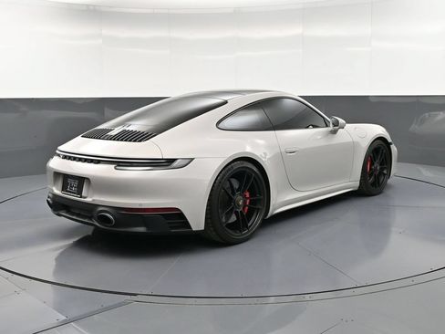 Certified 2024 Porsche 911 Carrera GTS RWD image 8