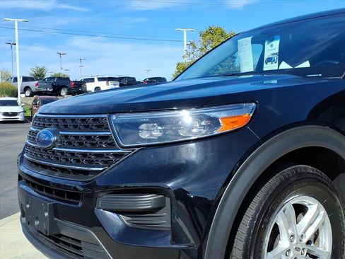 Used 2022 Ford Explorer XLT w/ Class IV Trailer Tow Package image 21