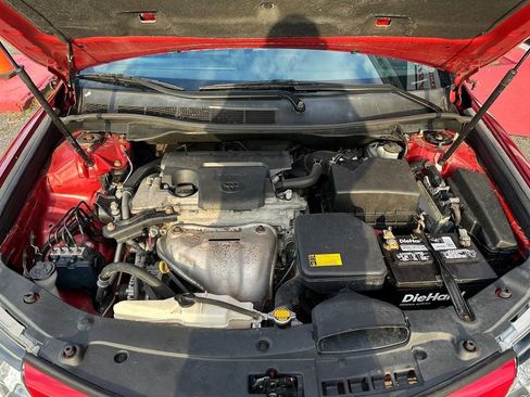 Used 2014 Toyota Camry SE w/ Fleet Convenience Package image 10