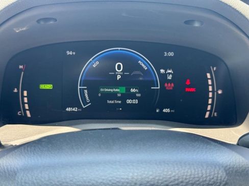 Used 2025 Toyota Camry LE FWD image 28