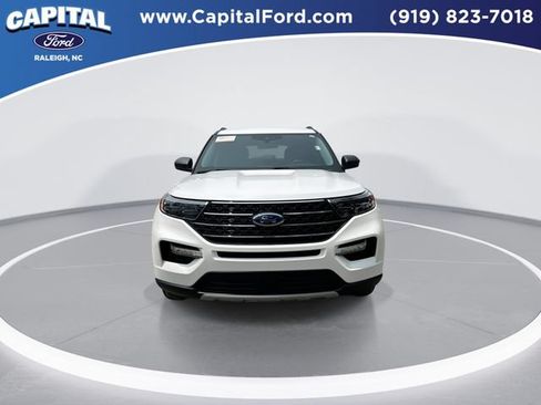 Certified 2023 Ford Explorer XLT w/ Equipment Group 202A AWD/4WD image 3