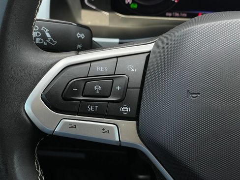 Used 2023 Volkswagen Atlas SE w/ Panoramic Sunroof Package FWD image 15
