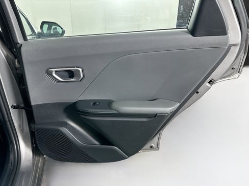 Used 2025 Kia K4 LXS image 28