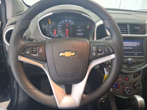 Used 2020 Chevrolet Sonic LT FWD image 23