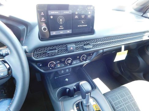 Certified 2026 Honda HR-V Sport image 32