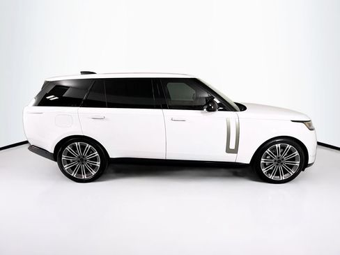 New 2026 Land Rover Range Rover Long Wheelbase SE AWD/4WD image 4
