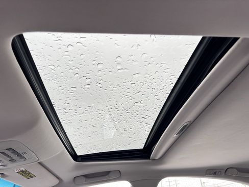 Used 2010 Lexus ES 350 image 5