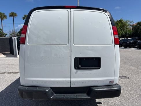 Used 2021 Chevrolet Express 2500 w/ Communications Package image 3