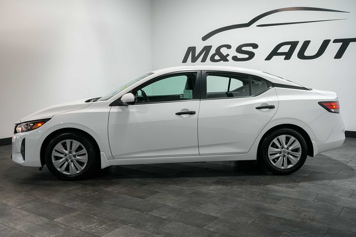 Used 2025 Nissan Sentra S FWD image 3