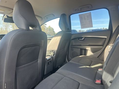 Used 2012 Volvo XC70 3.2 image 11