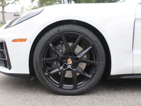 Certified 2025 Porsche Panamera 4 AWD/4WD image 10
