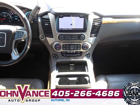 Used 2017 GMC Yukon Denali image 28