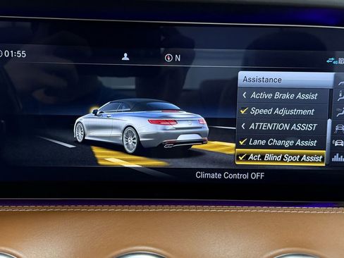 Used 2019 Mercedes-Benz S 560 Cabriolet image 32