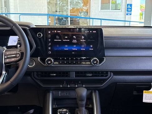 New 2026 Chevrolet Colorado Trail Boss AWD/4WD image 20