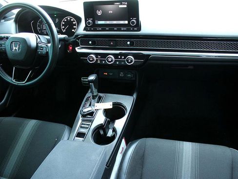 Used 2023 Honda Civic Sport image 15