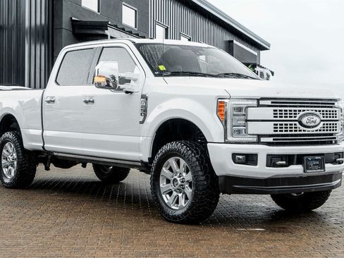 Used 2017 Ford F250 Platinum w/ Platinum Ultimate Package AWD/4WD image 1