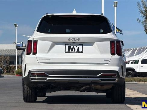 Used 2023 Kia Sorento EX AWD/4WD image 5