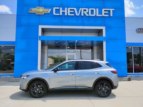 Used 2023 Buick Envision Essence w/ Sport Touring Package AWD/4WD image 9