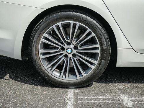 Used 2018 BMW 540i RWD image 11