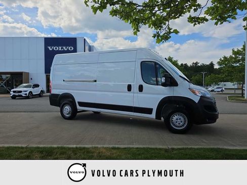 Used 2026 RAM ProMaster 2500 w/ Convenience Group FWD image 1