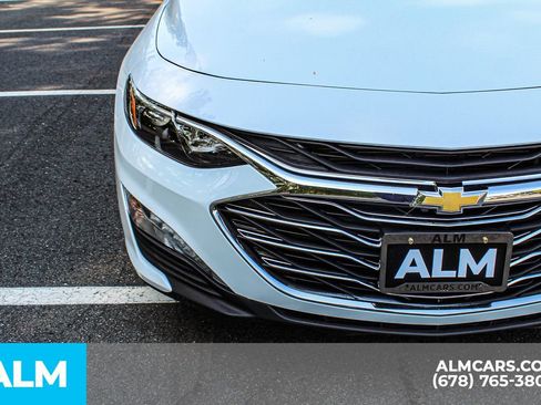 Used 2024 Chevrolet Malibu LT FWD image 11